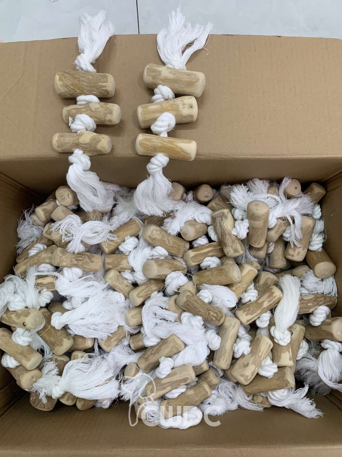 Coffee wood cotton rope toy science of dual texture dog engagement CWDC Vietnam