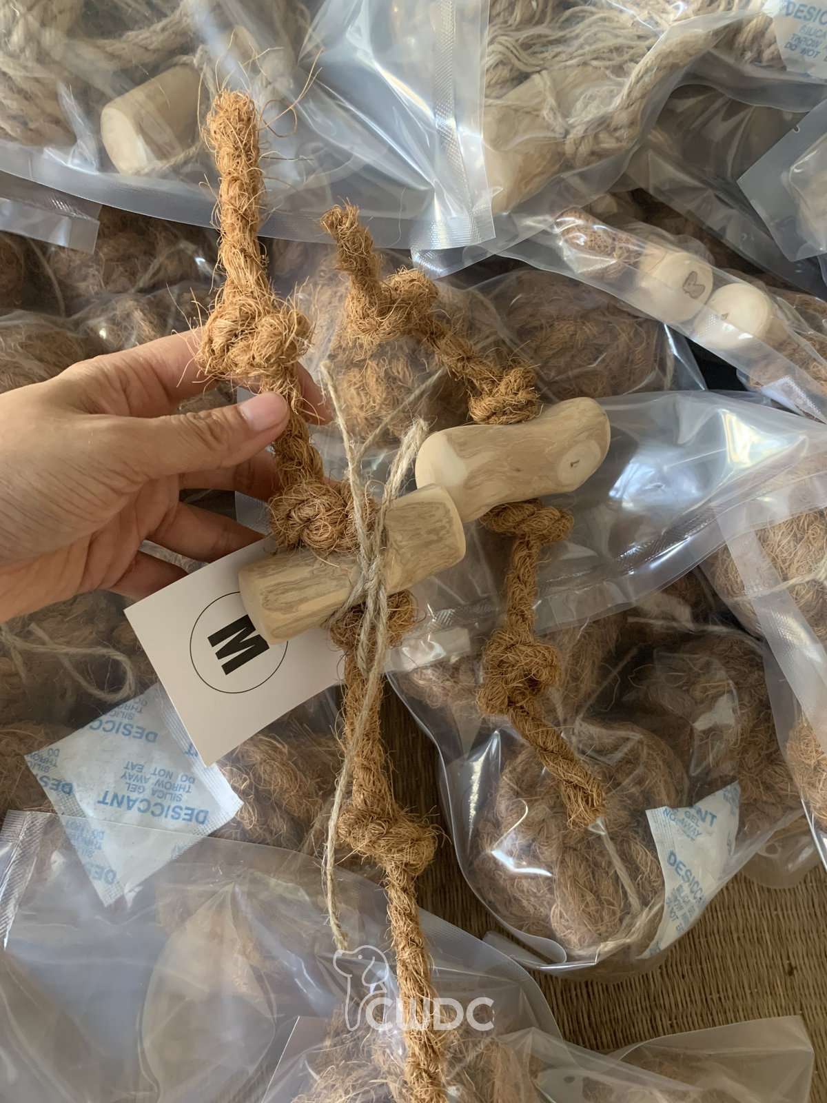 coffee_wood_coconut_coir_dog_toy_manufacturer_made_in_vietnam_from_cwdc_5